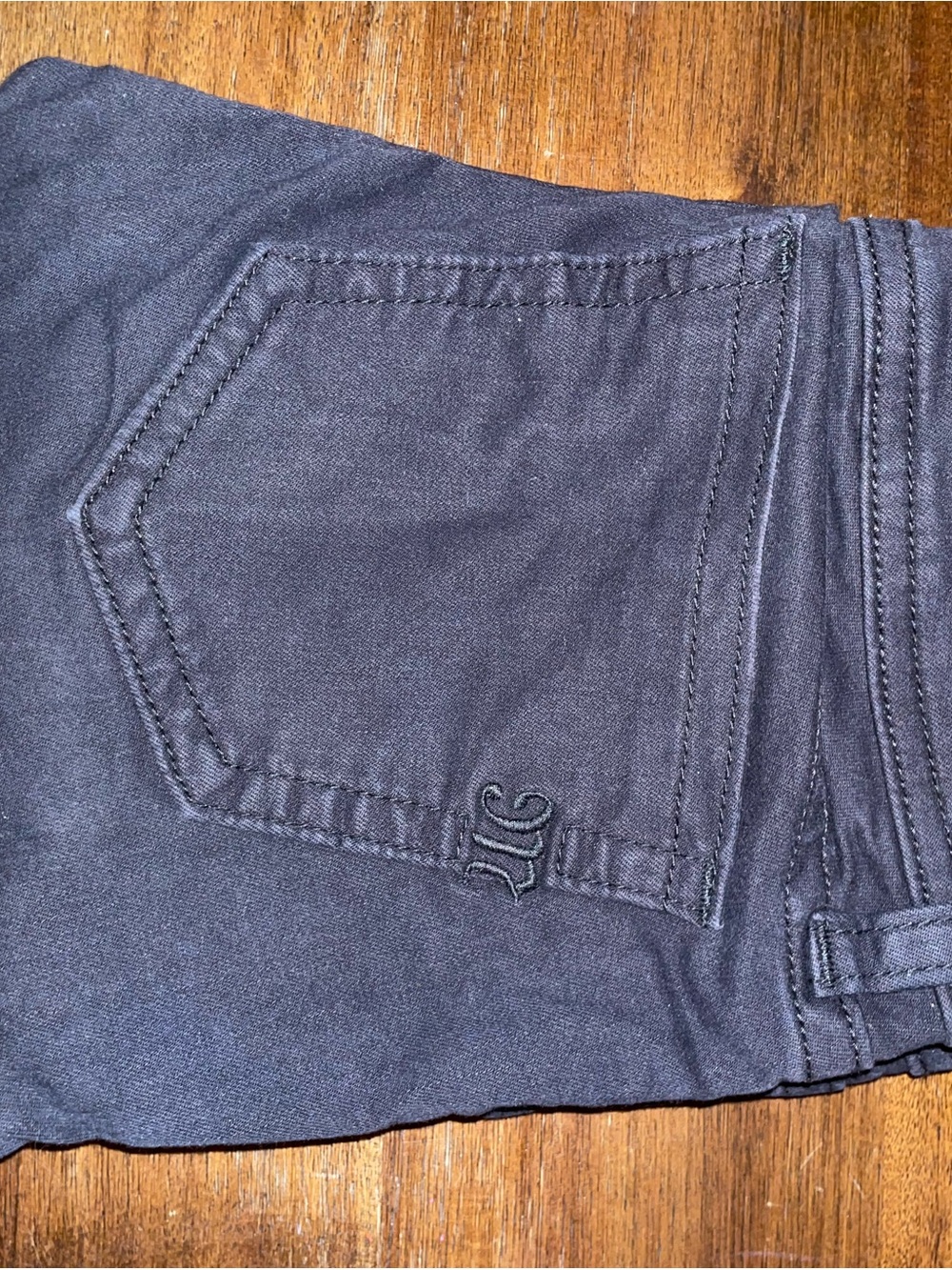 Miss Me. Standard Skinny Jeans. 25.